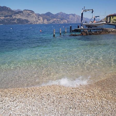 Hotel Danieli La Castellana Lago Di Garda Бренцоне сул Гарда Екстериор снимка